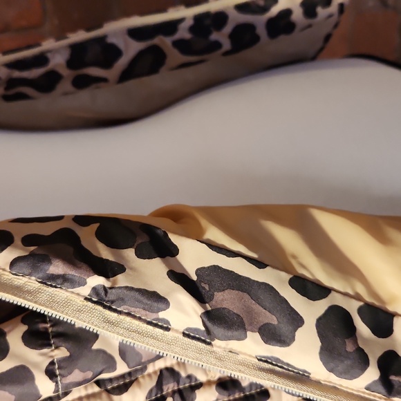 NY&Co Quilted Vest - Picture 4 of 7